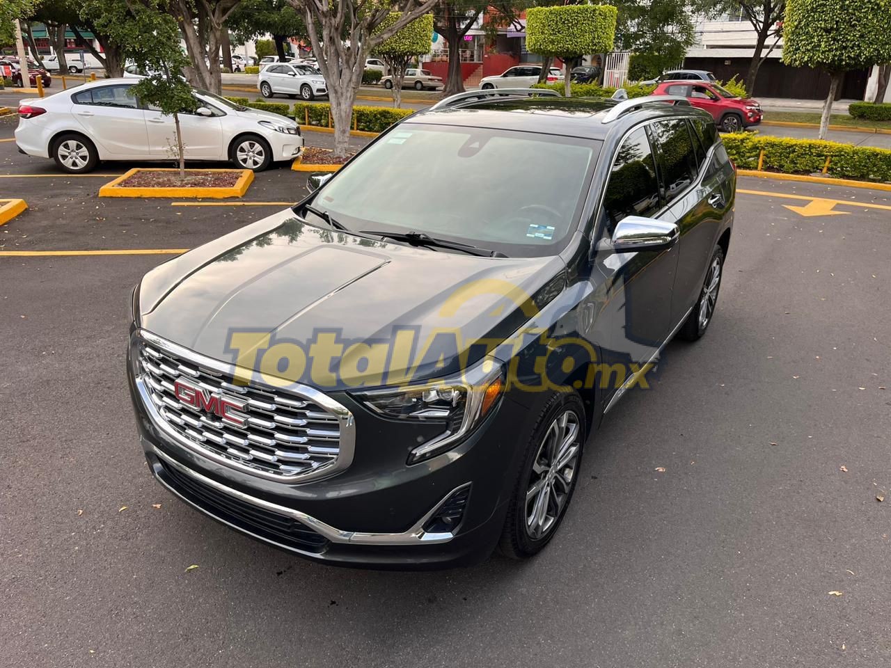 GMC Terrain Denali 2019 total auto mx WhatsApp Image 2024 08 21 at 8.05.40 PM