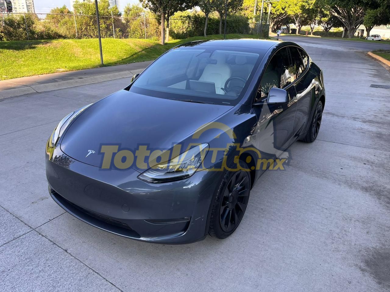 Tesla Model Y 2022 total auto mx WhatsApp Image 2024 08 21 at 9.47.41 PM (1)