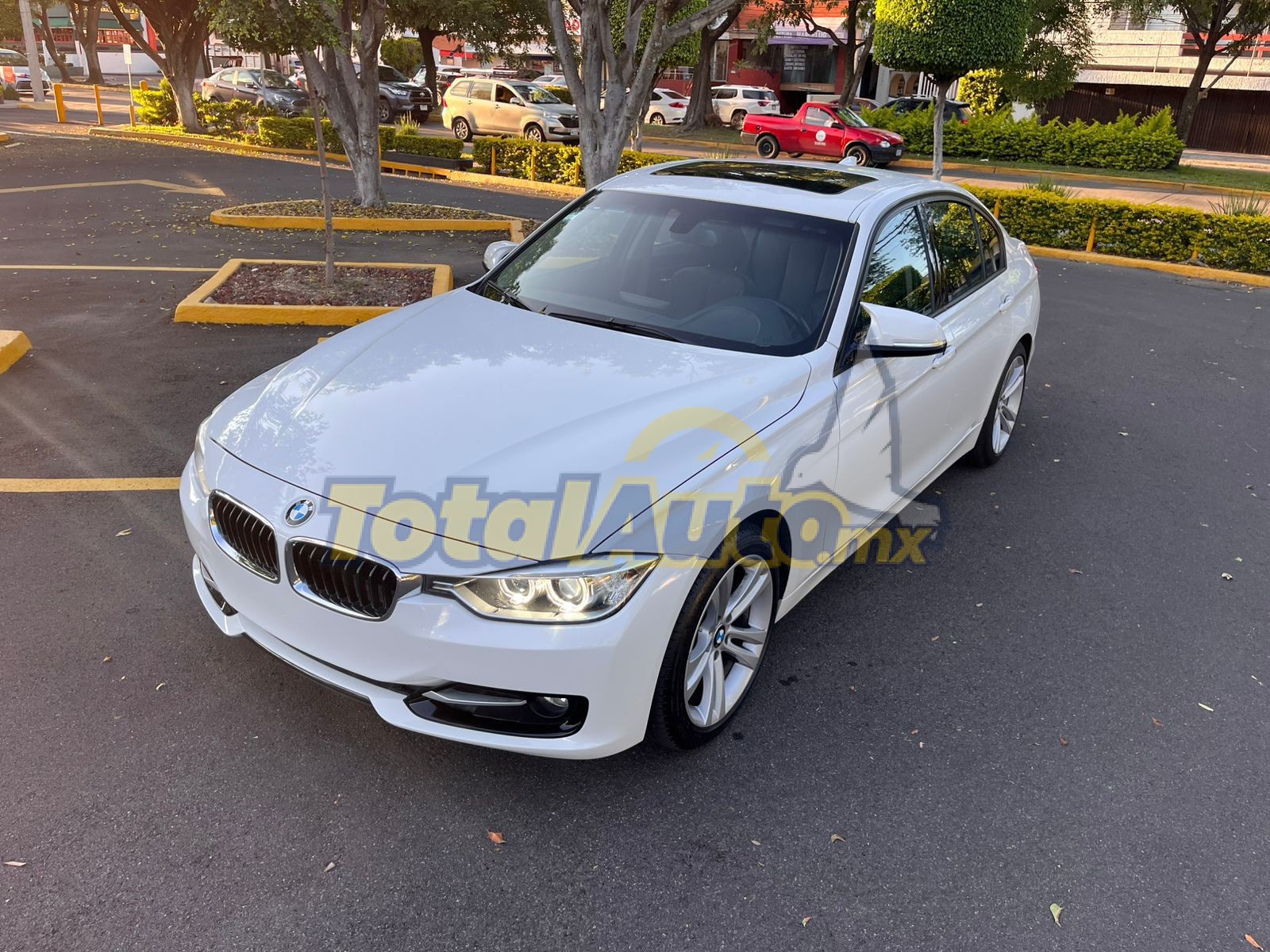 BMW 328i 2012 total auto mx (3)